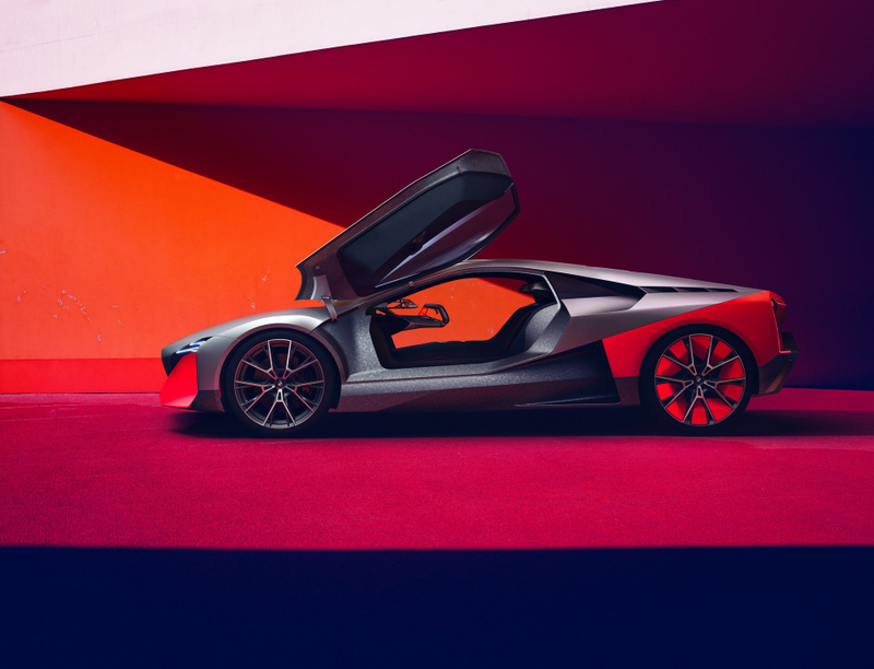 Illustration for article titled Hans Zimmer creará el sonido de los vehículos eléctricos de BMW, comenzando por el BMW Vision M Next